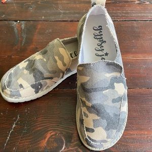 Gypsy jazz camo shoes